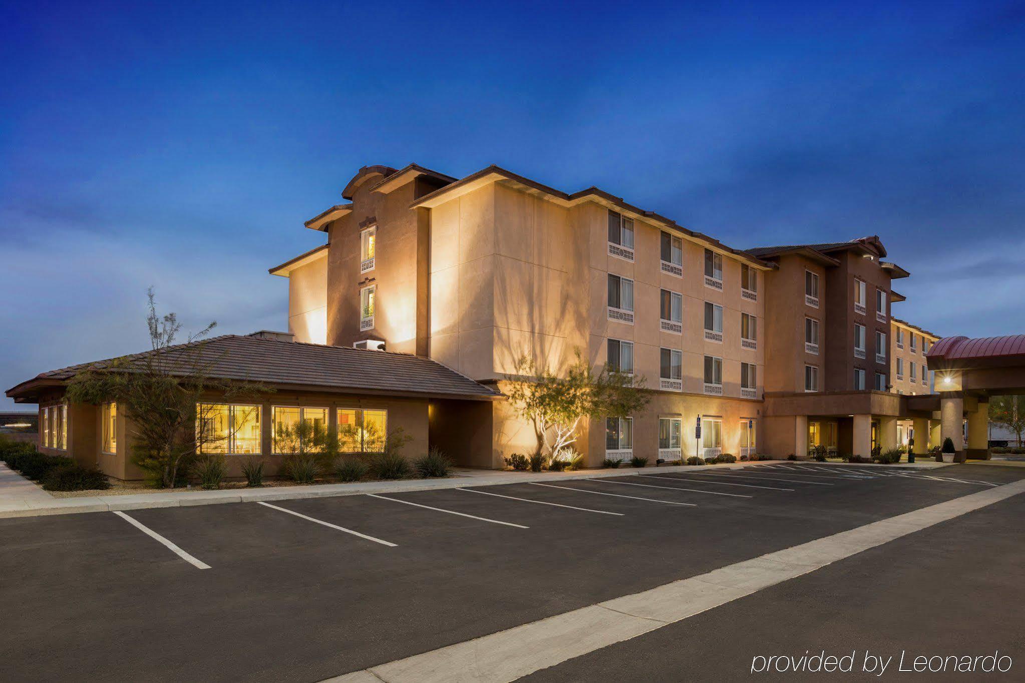 Holiday Inn & Suites - Barstow, An Ihg Hotel Εξωτερικό φωτογραφία